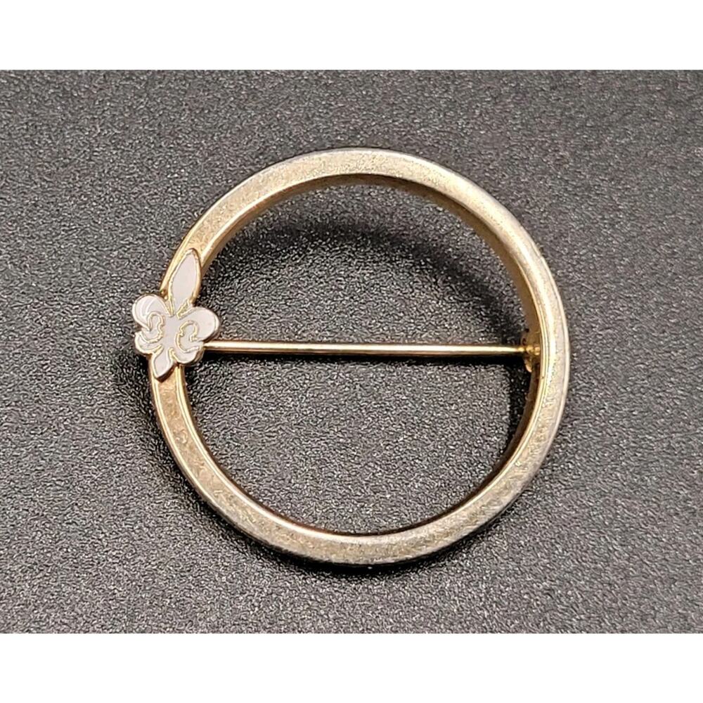 Vintage Fleur-de-lis Brooch Pin Scarf Lapel Gold Tone White Enamel
